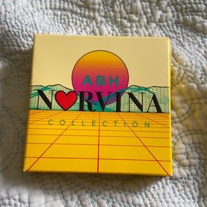 ABH mini Norvina eyeshadow palette